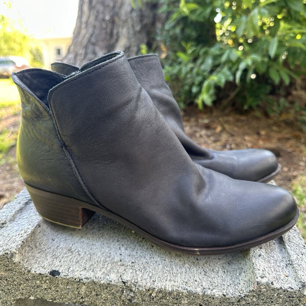 Lucky Brand Banterr SOFT Leather Ankle Boots Block Heel Side Zip Women’s 9 M 980